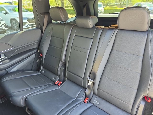 Vehicle image 14 of 36