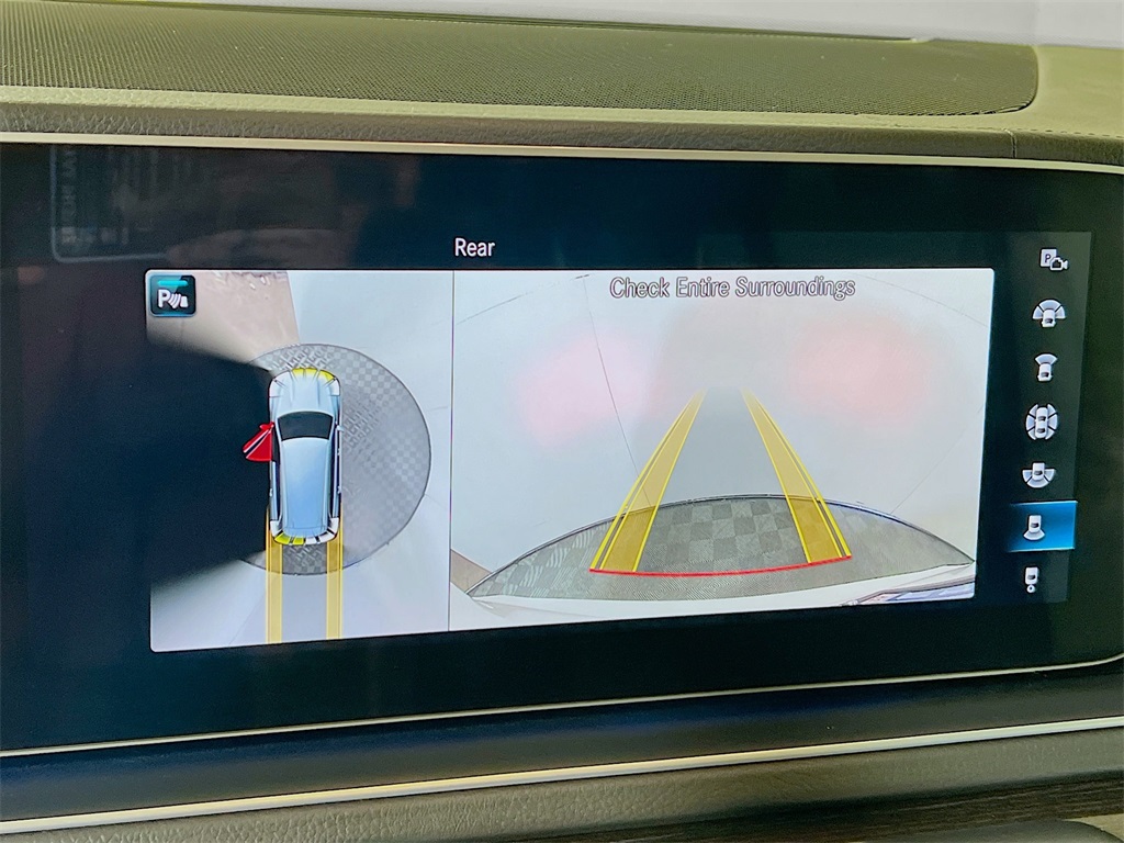 Vehicle image 23 of 37