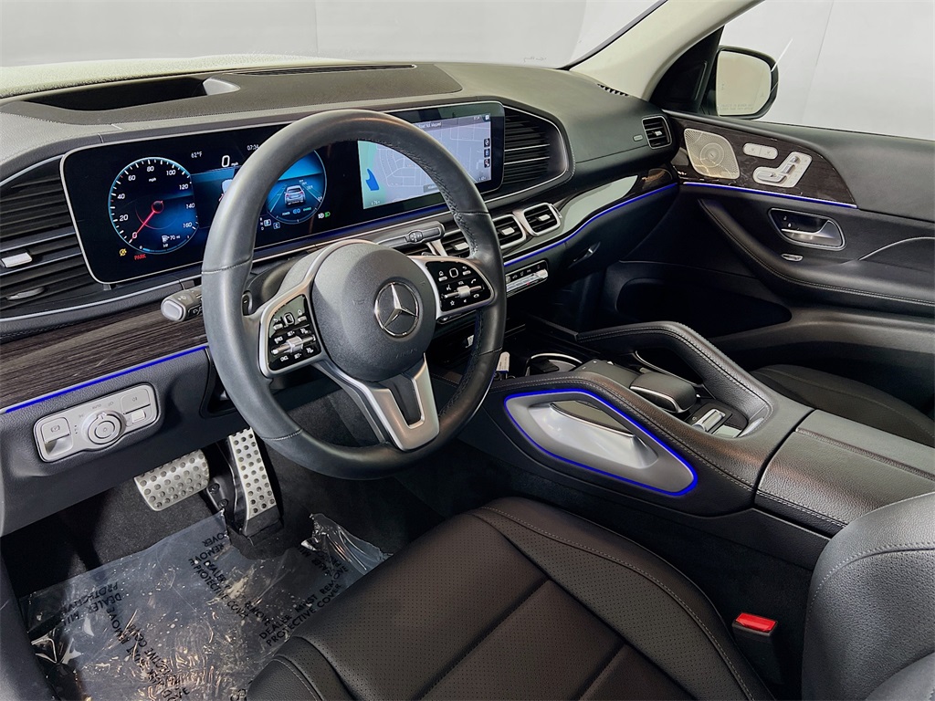 Vehicle image 18 of 37