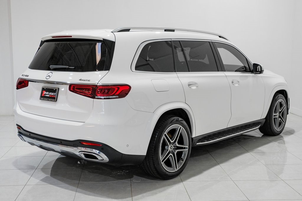 Vehicle image 4 of 54