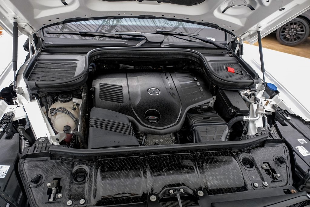 Vehicle image 40 of 54