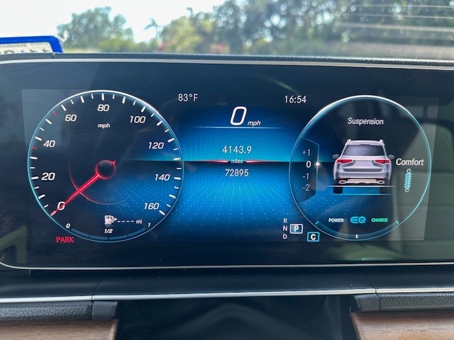 Vehicle image 20 of 21