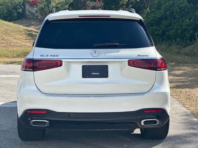 Vehicle image 6 of 21