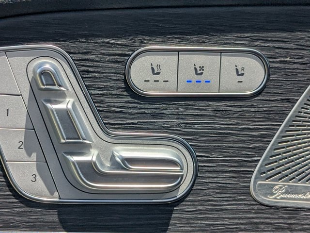 Vehicle image 20 of 29