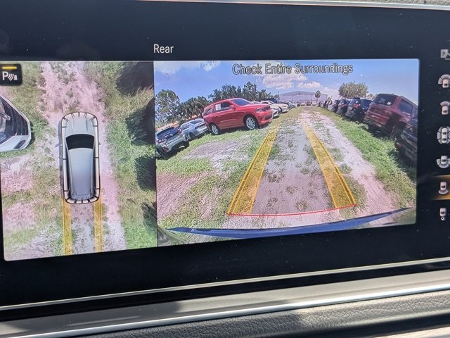 Vehicle image 19 of 29
