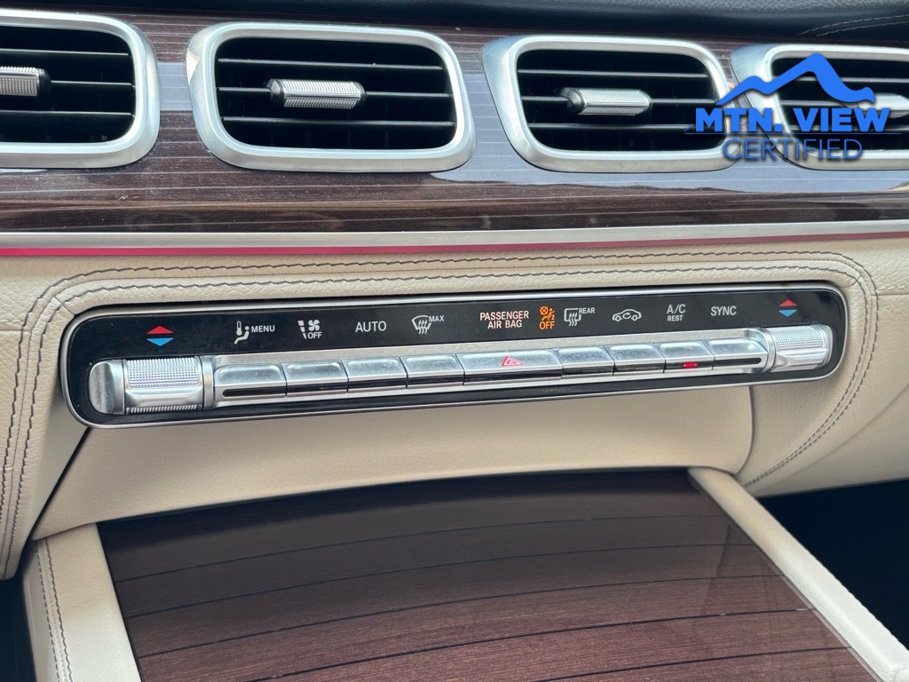 Vehicle image 25 of 32