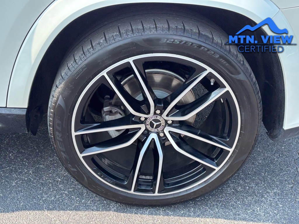 Vehicle image 13 of 32