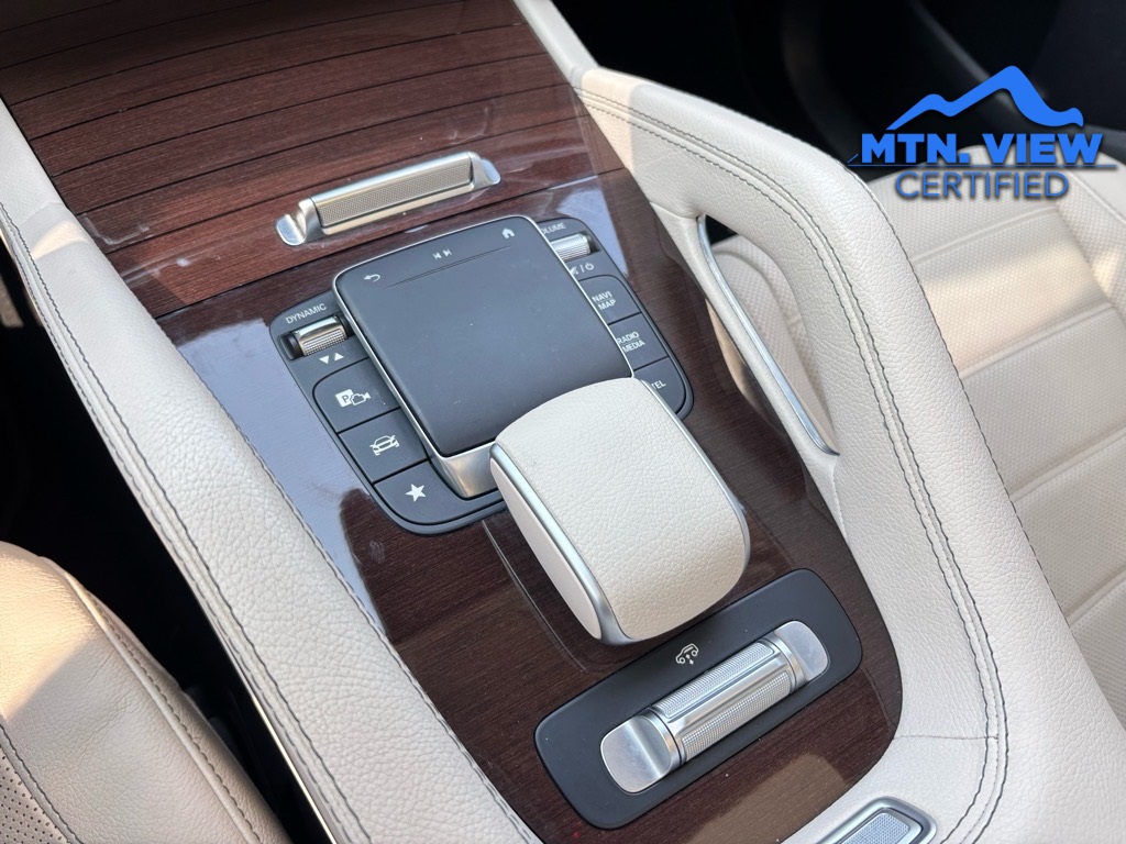 Vehicle image 26 of 32