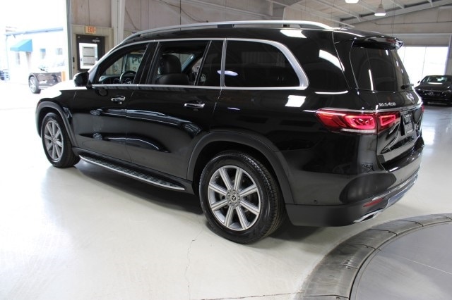 Vehicle image 11 of 59