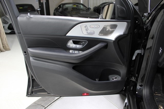 Vehicle image 45 of 59
