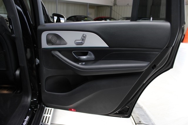 Vehicle image 48 of 59