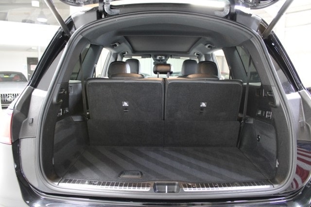 Vehicle image 37 of 59