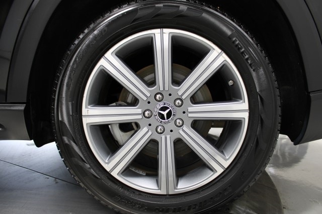 Vehicle image 41 of 59