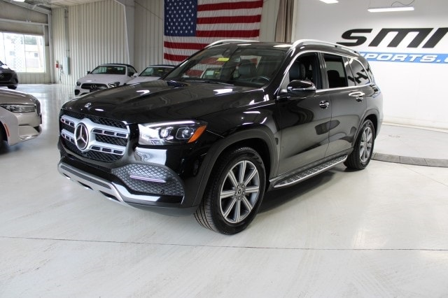 Vehicle image 2 of 59