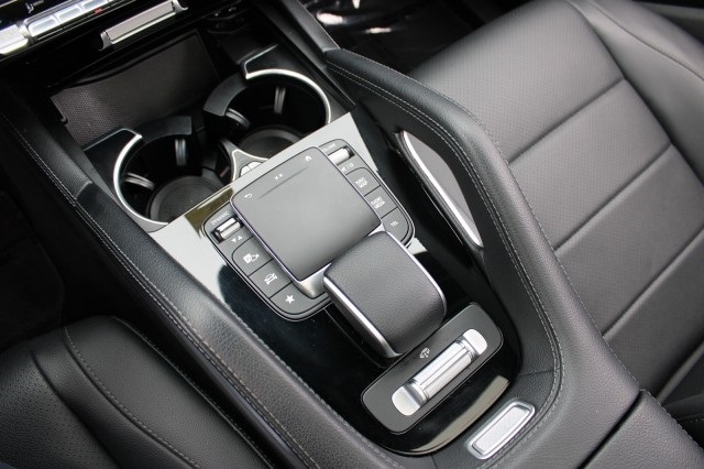 Vehicle image 26 of 59