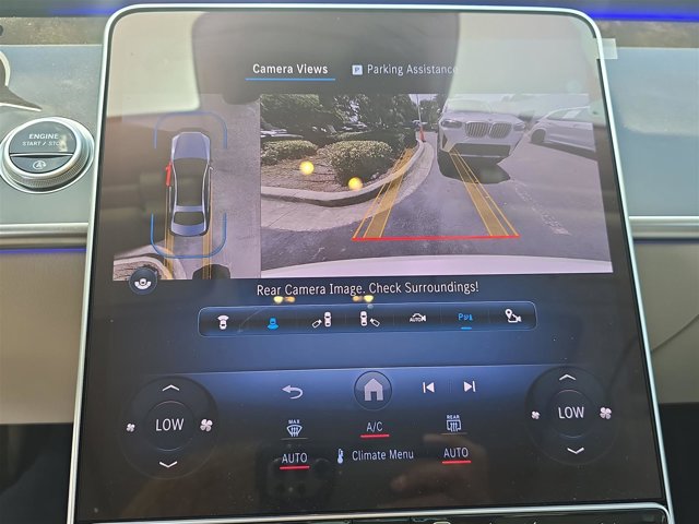 Vehicle image 17 of 28