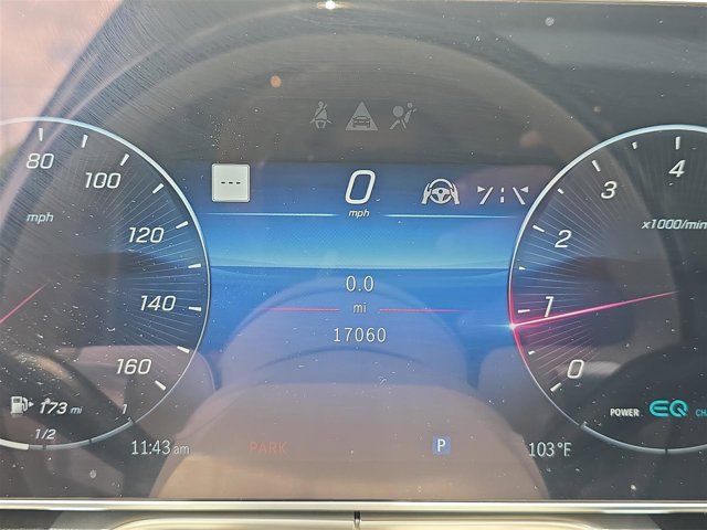 Vehicle image 15 of 28