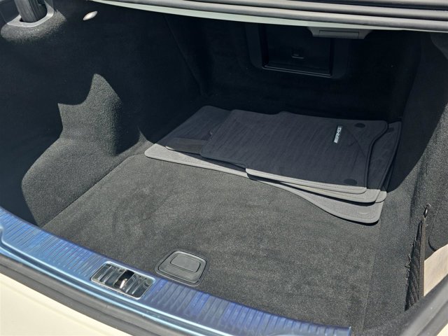 Vehicle image 8 of 28