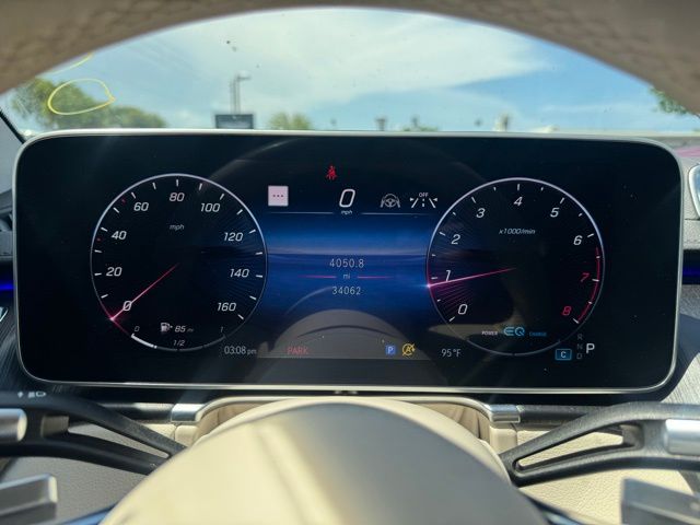Vehicle image 11 of 14