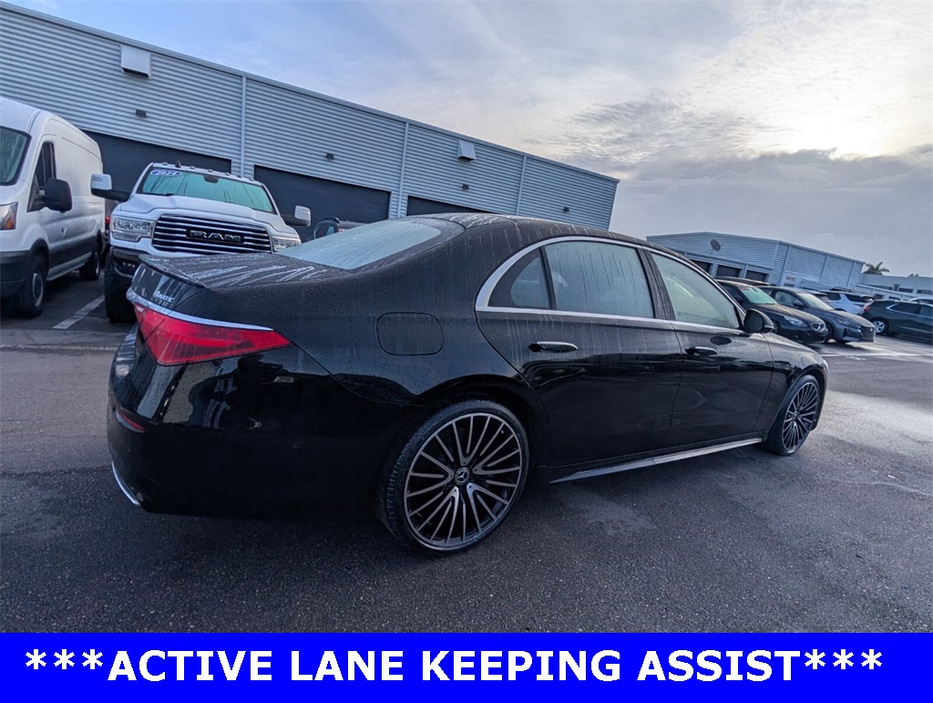 Vehicle image 5 of 24