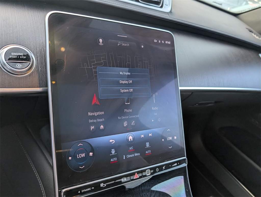 Vehicle image 17 of 24