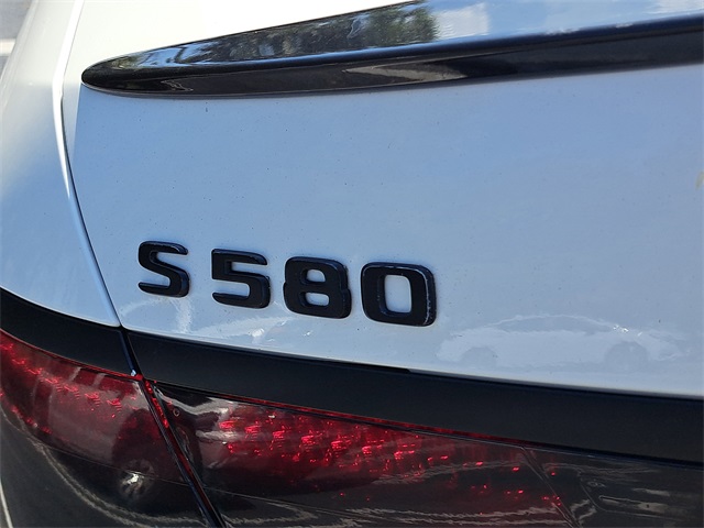 Vehicle image 18 of 30