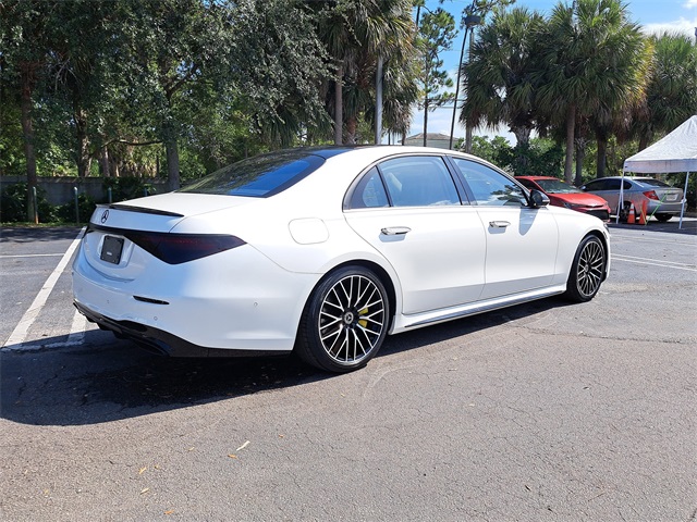 Vehicle image 4 of 30