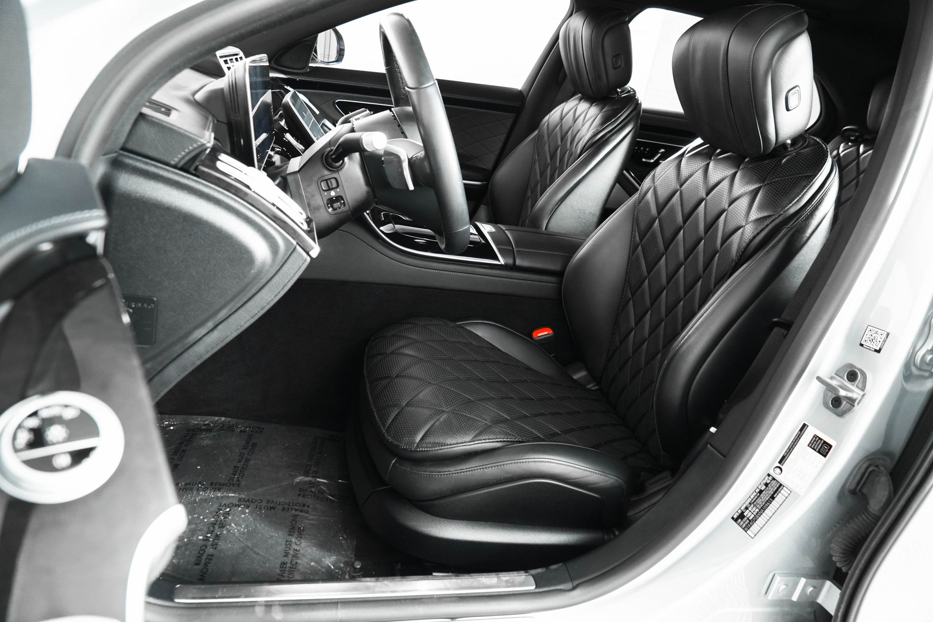 Vehicle image 15 of 40
