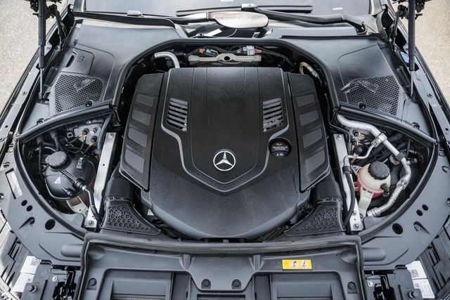 Vehicle image 21 of 46
