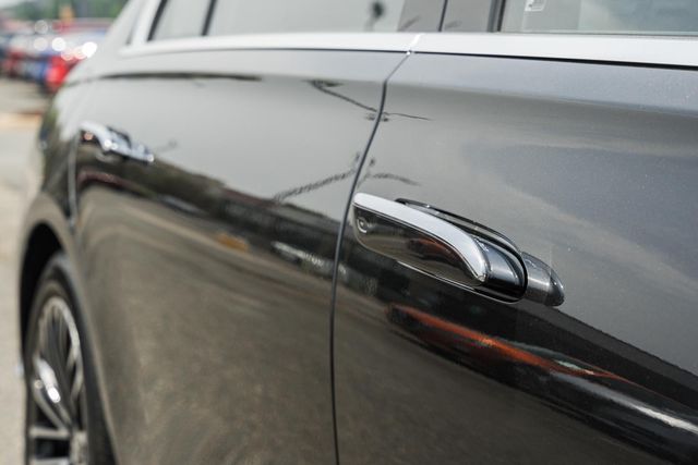 Vehicle image 18 of 46