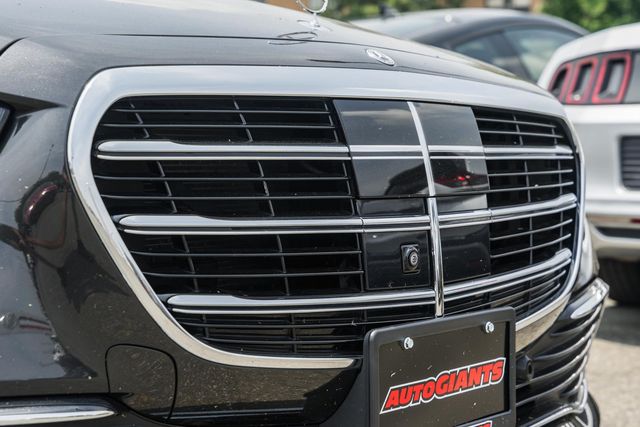 Vehicle image 13 of 46