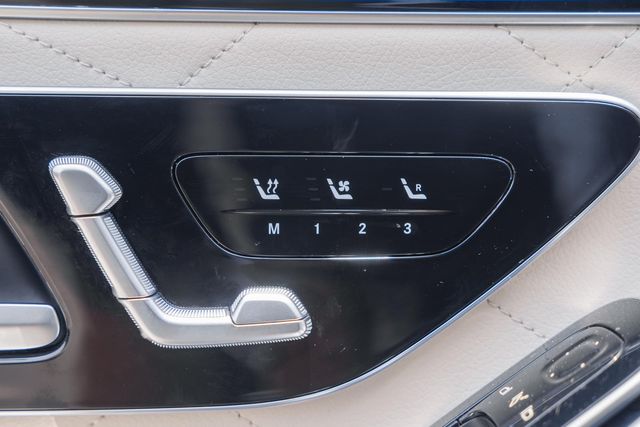 Vehicle image 39 of 46