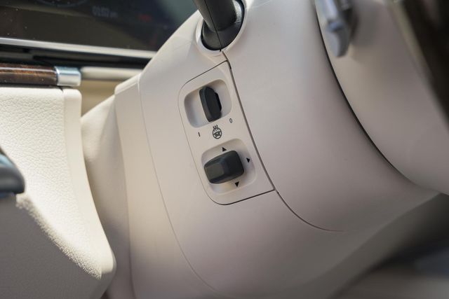 Vehicle image 42 of 46