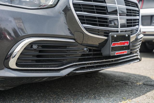 Vehicle image 15 of 46