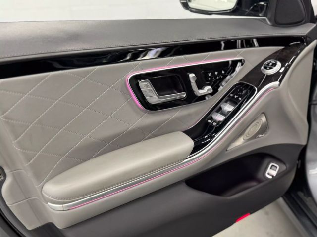 Vehicle image 12 of 38