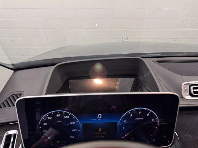 Vehicle image 17 of 38