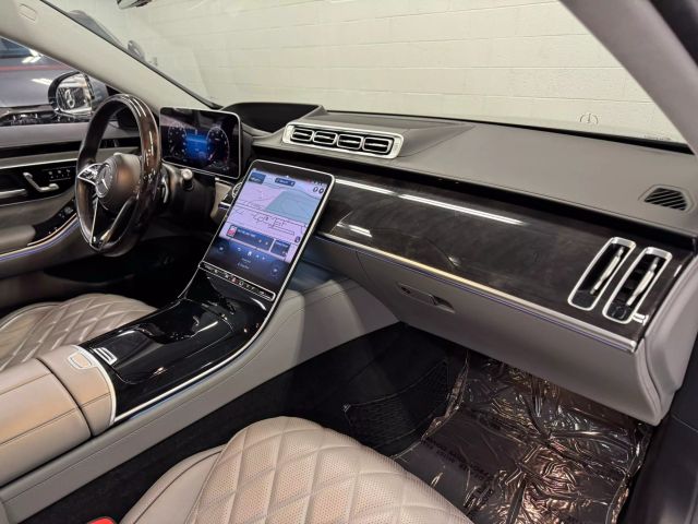 Vehicle image 36 of 38