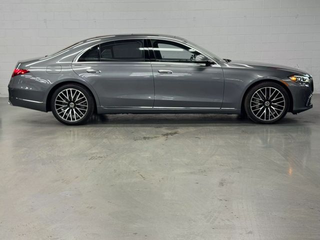 Vehicle image 4 of 38