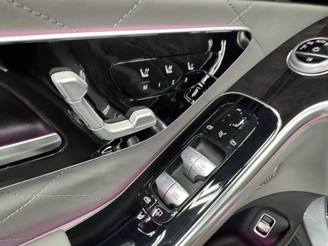 Vehicle image 14 of 38