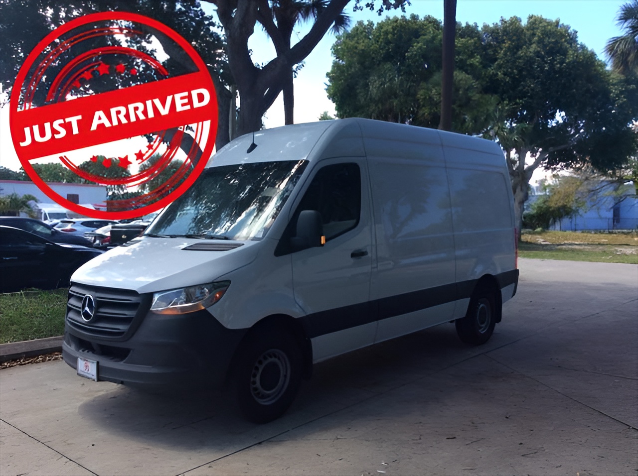 Vehicle image 22 of 27