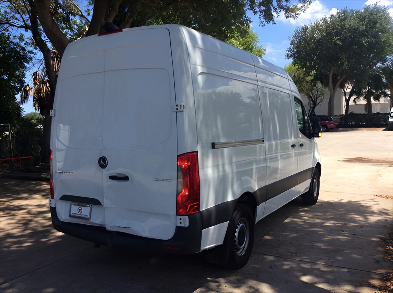 Vehicle image 26 of 27