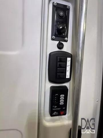 Vehicle image 42 of 50