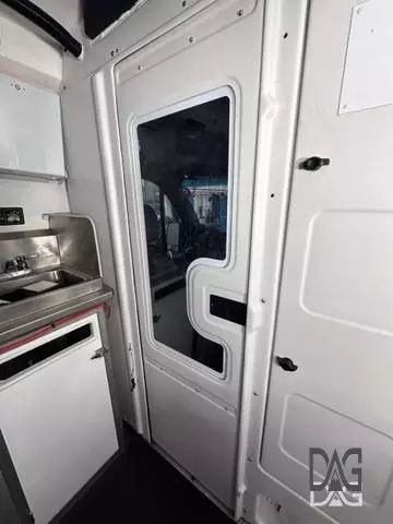 Vehicle image 48 of 50
