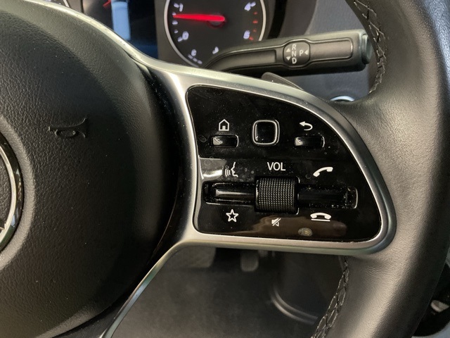 Vehicle image 13 of 42