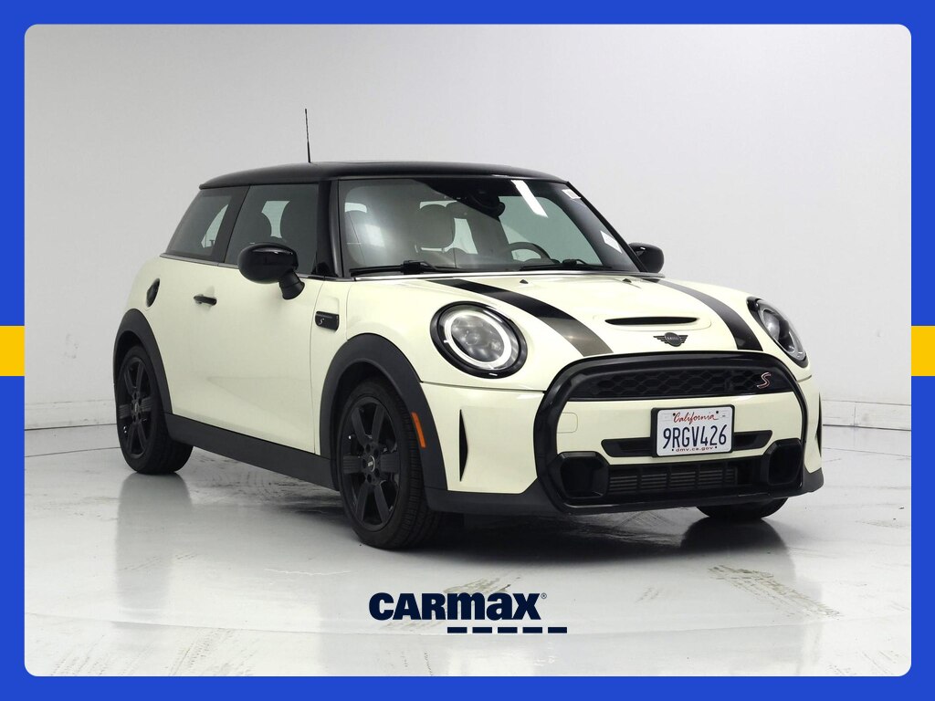 2022 MINI Cooper Hardtop S Image 3 of 18