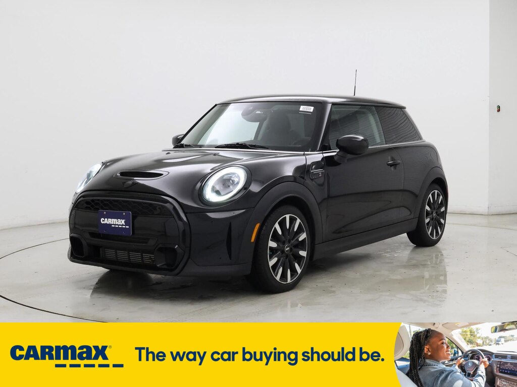 Vehicle image 1 of 30