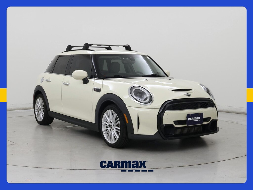 2022 MINI Cooper Hardtop S Image 3 of 24