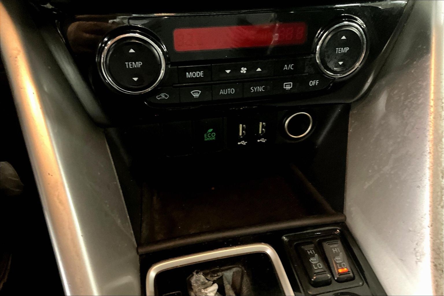 2022 Mitsubishi Eclipse Cross Image 26 of 36