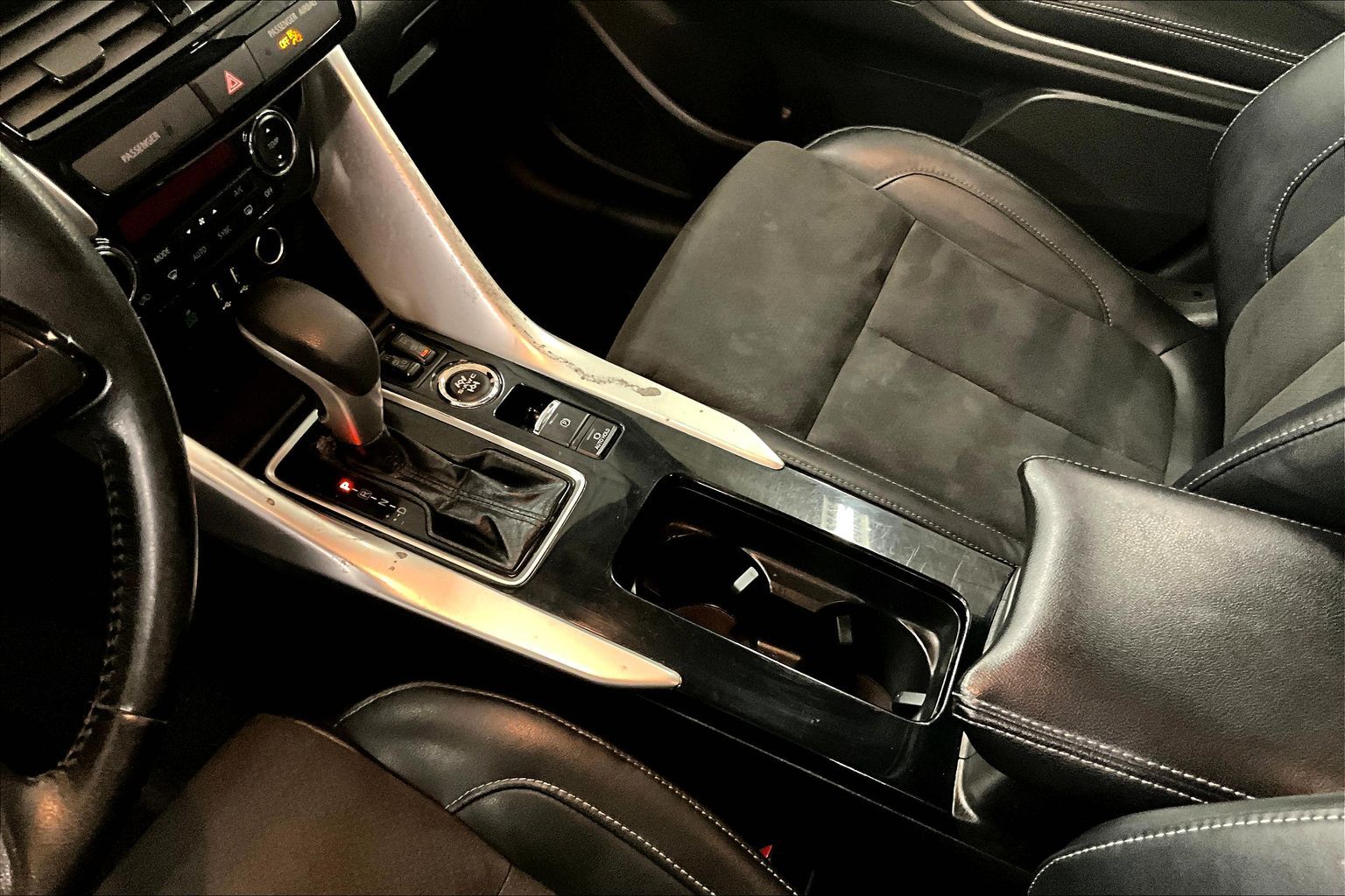 2022 Mitsubishi Eclipse Cross Image 25 of 36