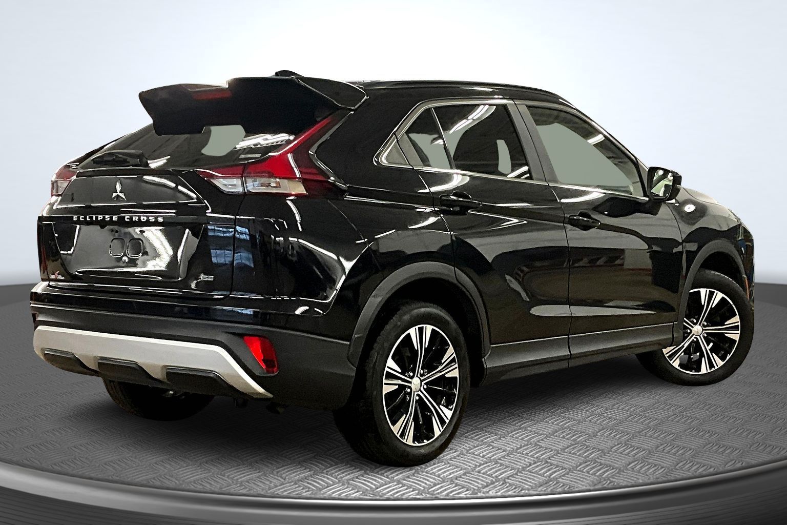 2022 Mitsubishi Eclipse Cross Image 4 of 36